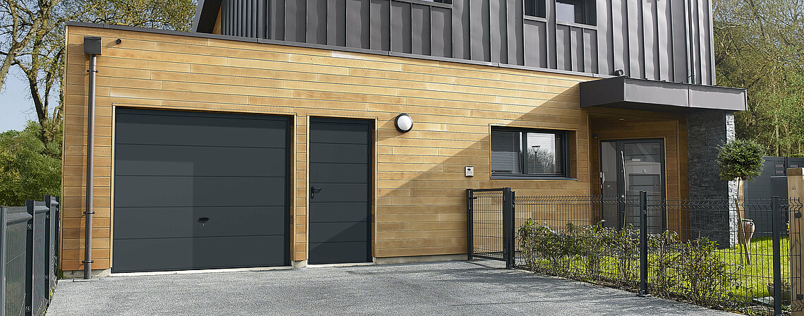 Installation d'une nouvelle porte de garage à enroulement à Lyon